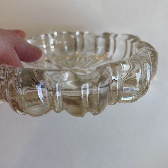 Vintage Hazel Atlas Fluted Clear Glass Round Ashtray 4” - Picture 4 of 7